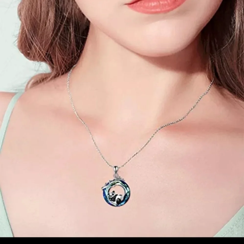 Silver Panda Necklace‎